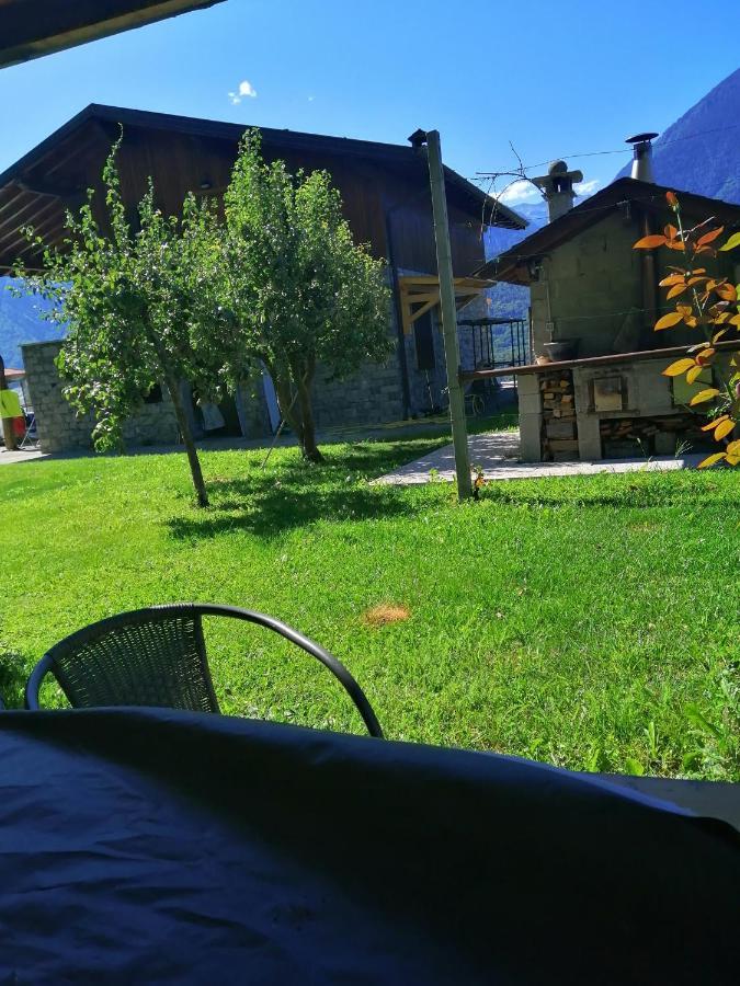Casa Vacanze La Ca Del Cunfec Sondrio Ngoại thất bức ảnh
