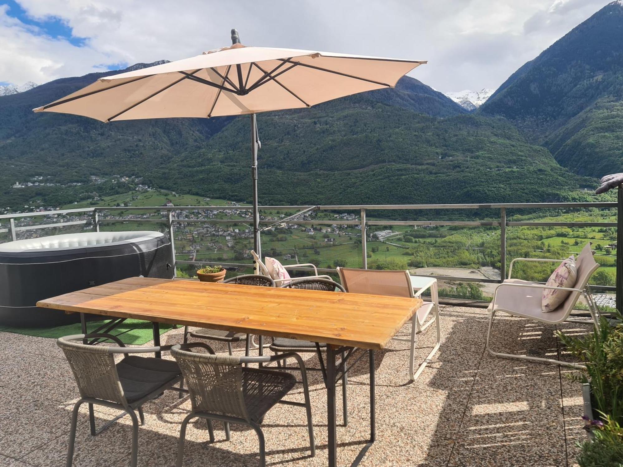 Casa Vacanze La Ca Del Cunfec Sondrio Ngoại thất bức ảnh